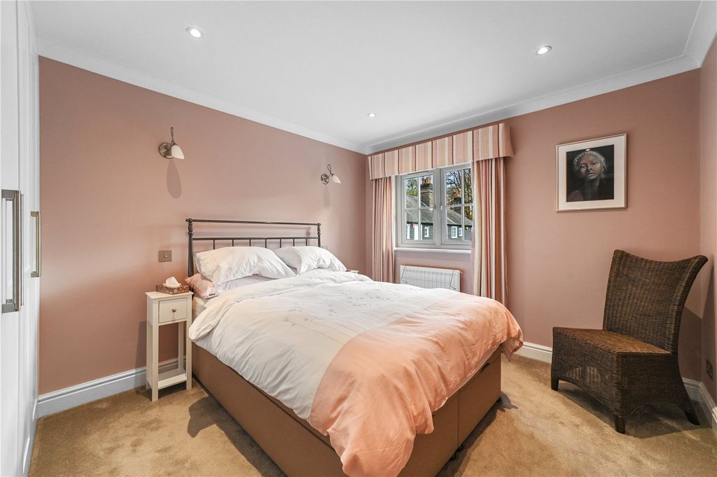 Additional image 17 of 4 bed detached house for saleMillhurst Mews, Old Harlow, Essex CM17