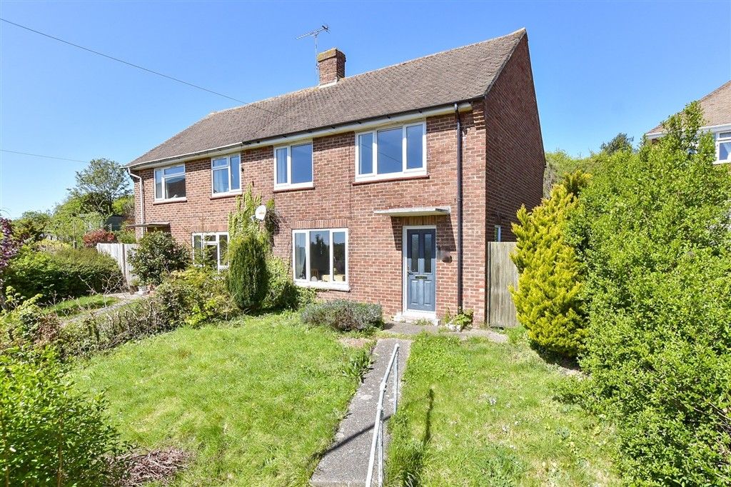 Property photo 1 of 11 External Front Web...