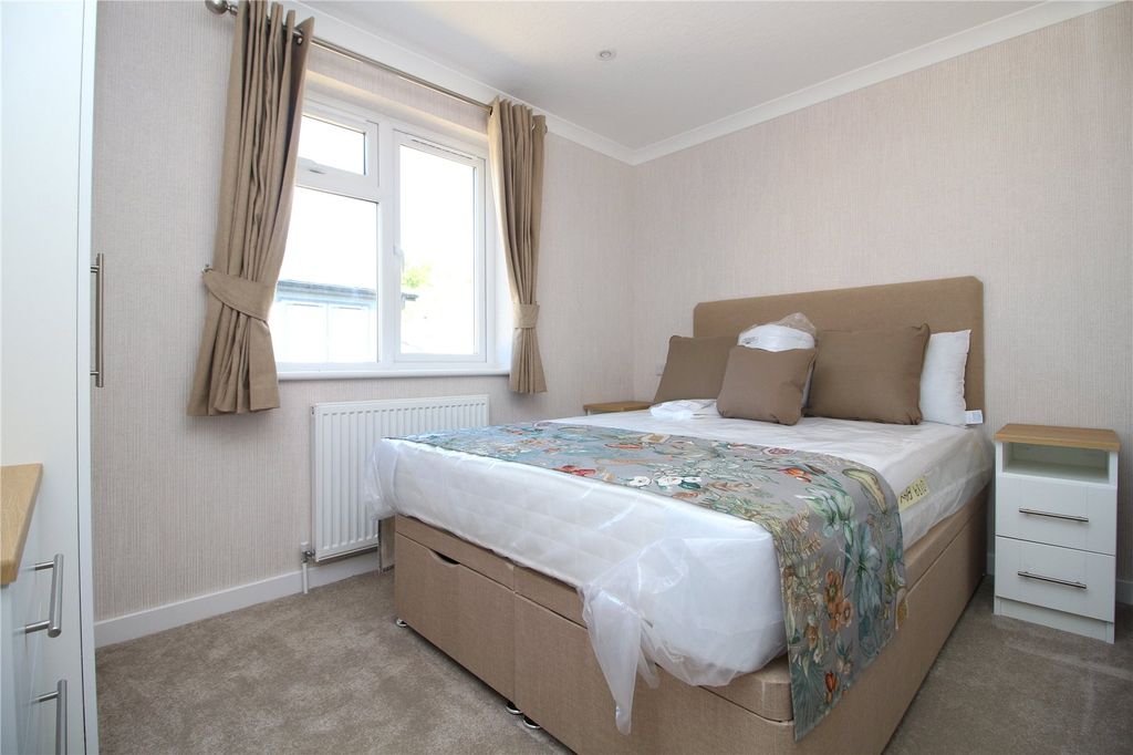 Property photo 3 of 10 Picture No. 05