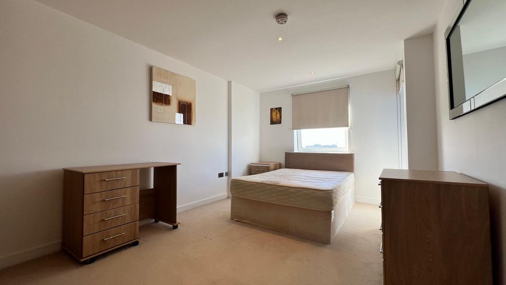 Property photo 1 of 11 Double Bedroom Apartment To Rent