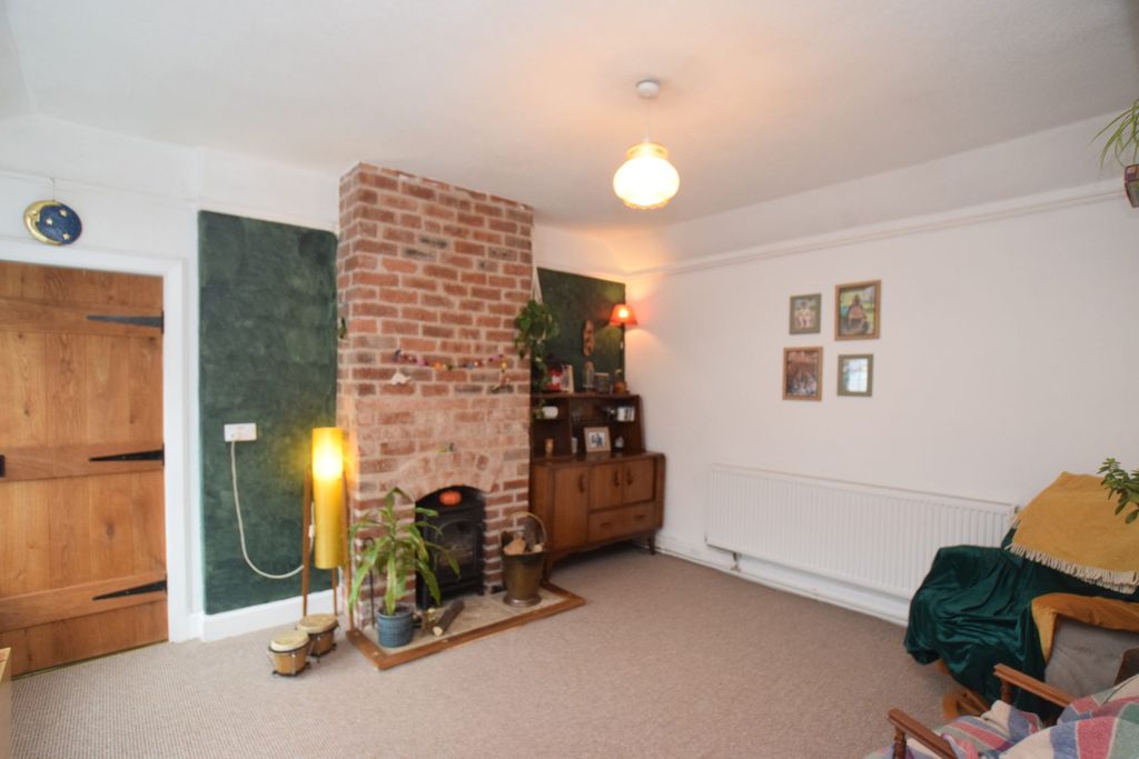 Property photo 2 of 19