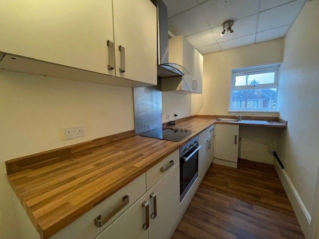 Property photo 2 of 4 Kitchen