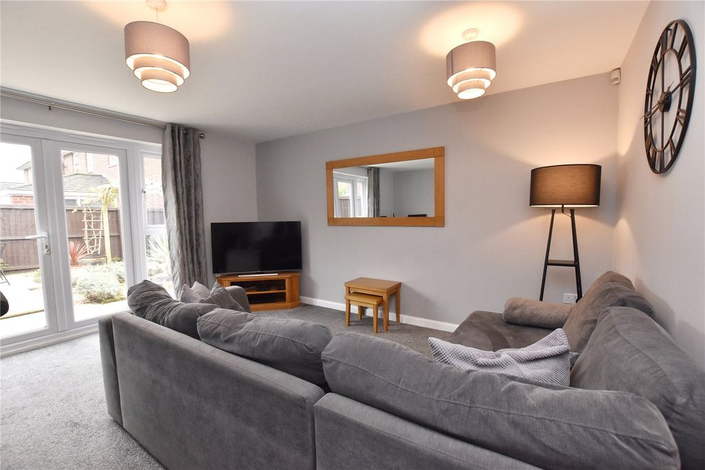 Property photo 2 of 21 Picture No. 08