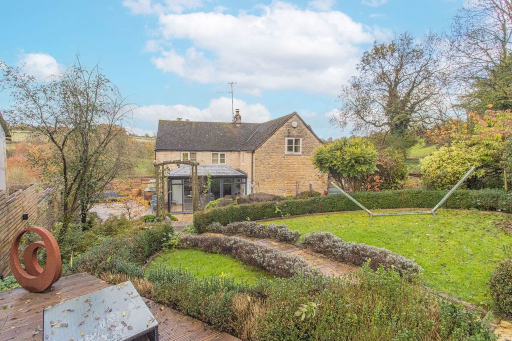 Property photo 2 of 19