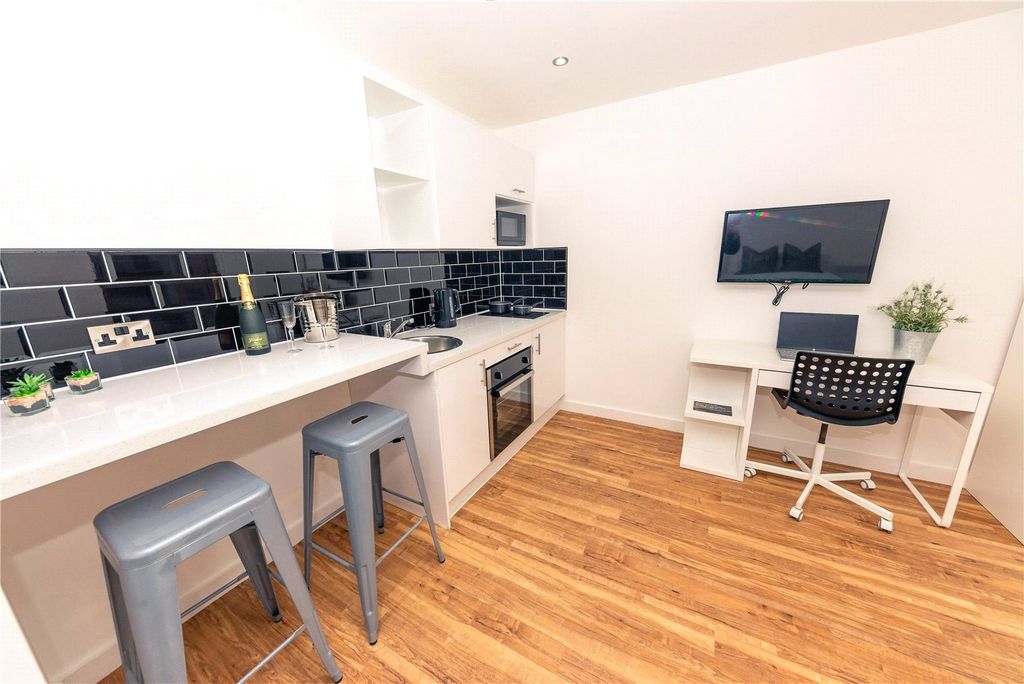 Property photo 2 of 12 Picture No. 39