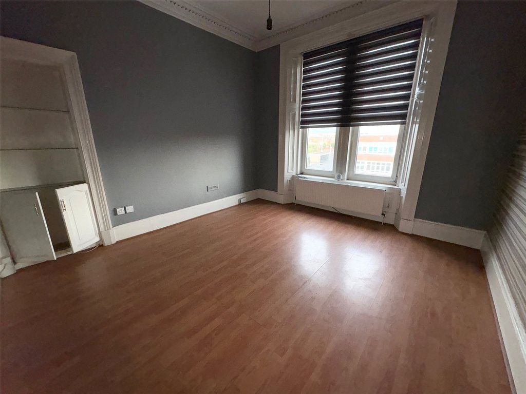 Property photo 2 of 12 Picture No. 05