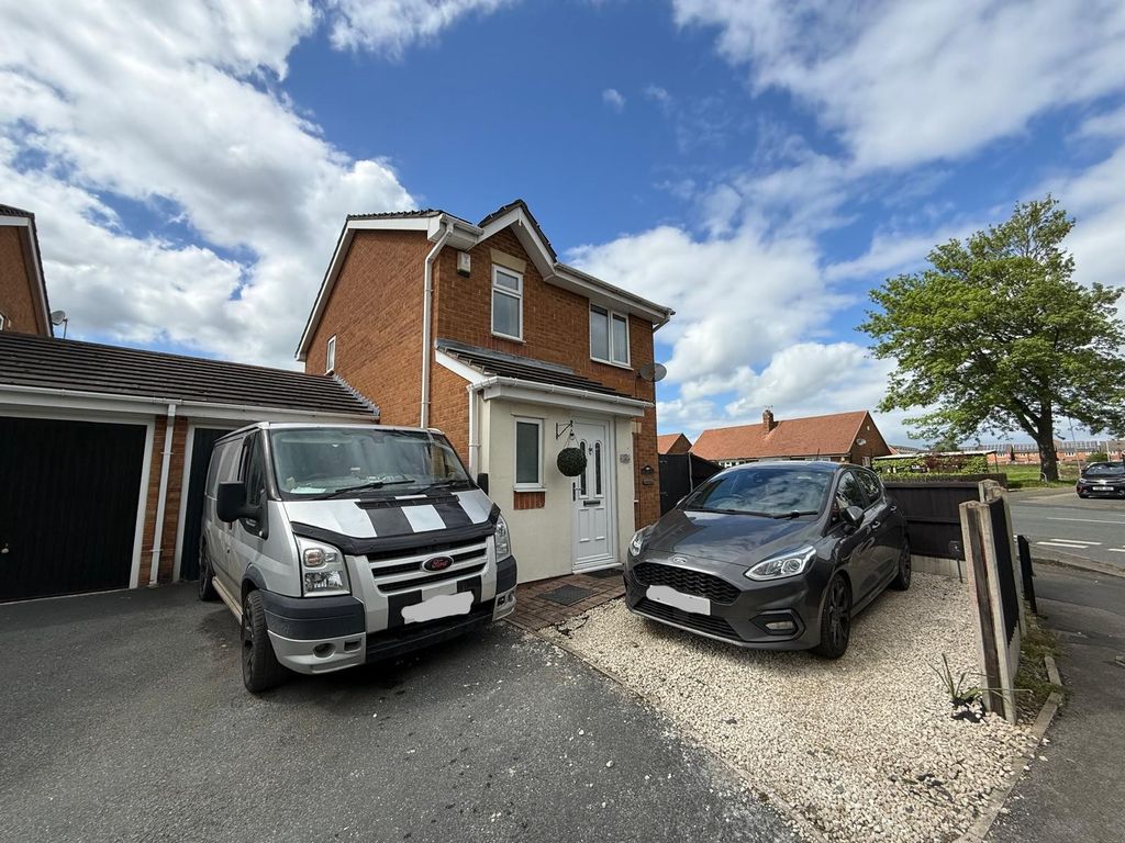 Property photo 1 of 1