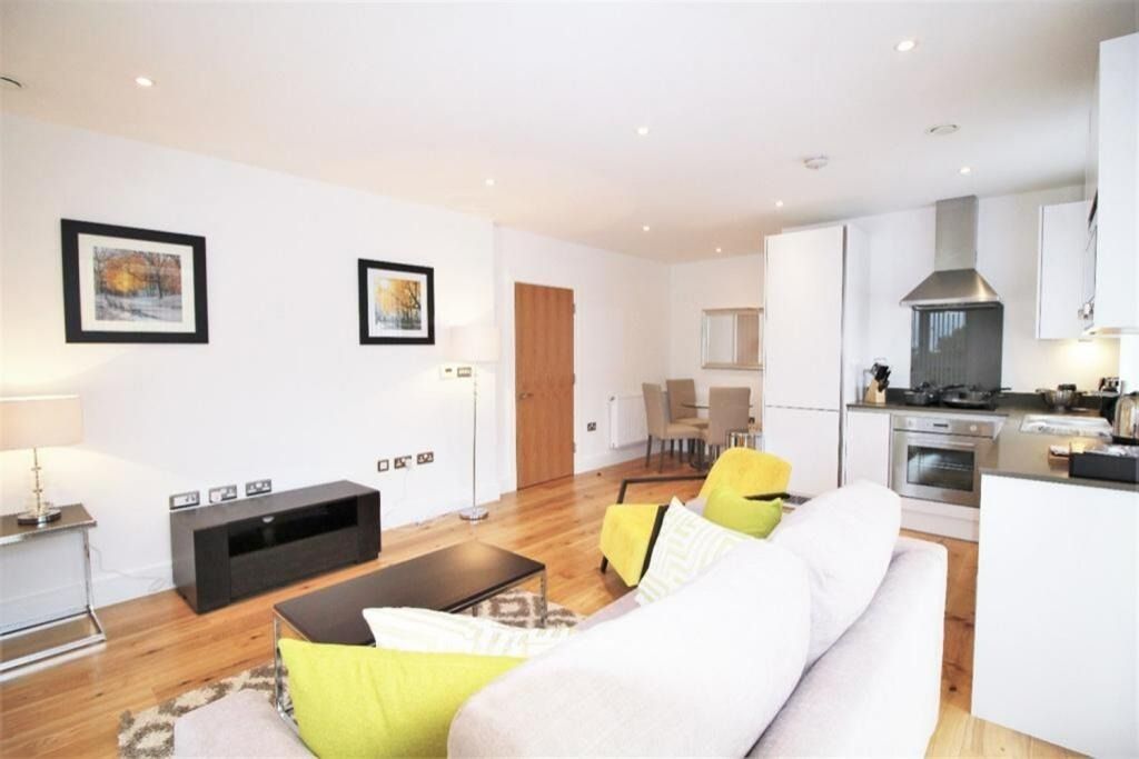 Property photo 2 of 11