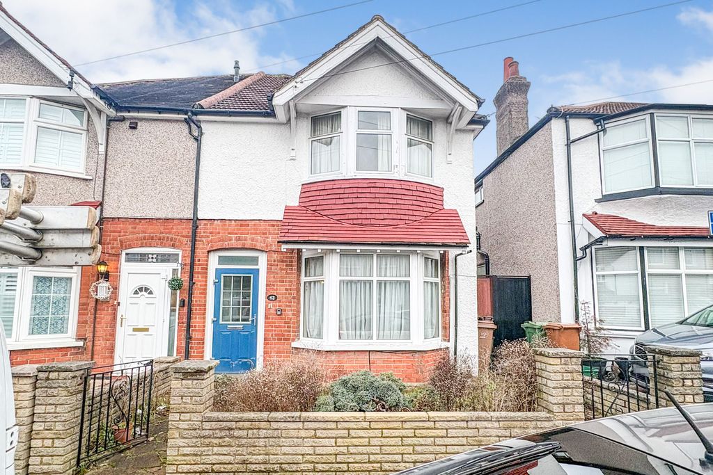 Property photo 1 of 12 43 Norman Road, Sutton, Surrey, Sm1 2Tb