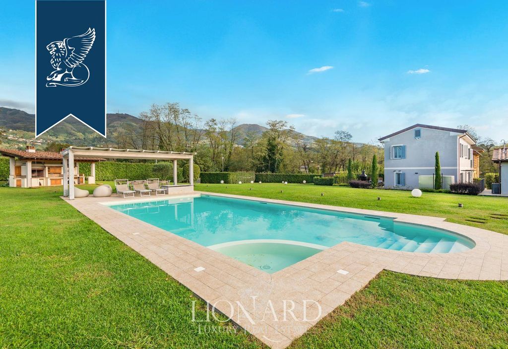Property photo 1 of 16 Ref. 11345