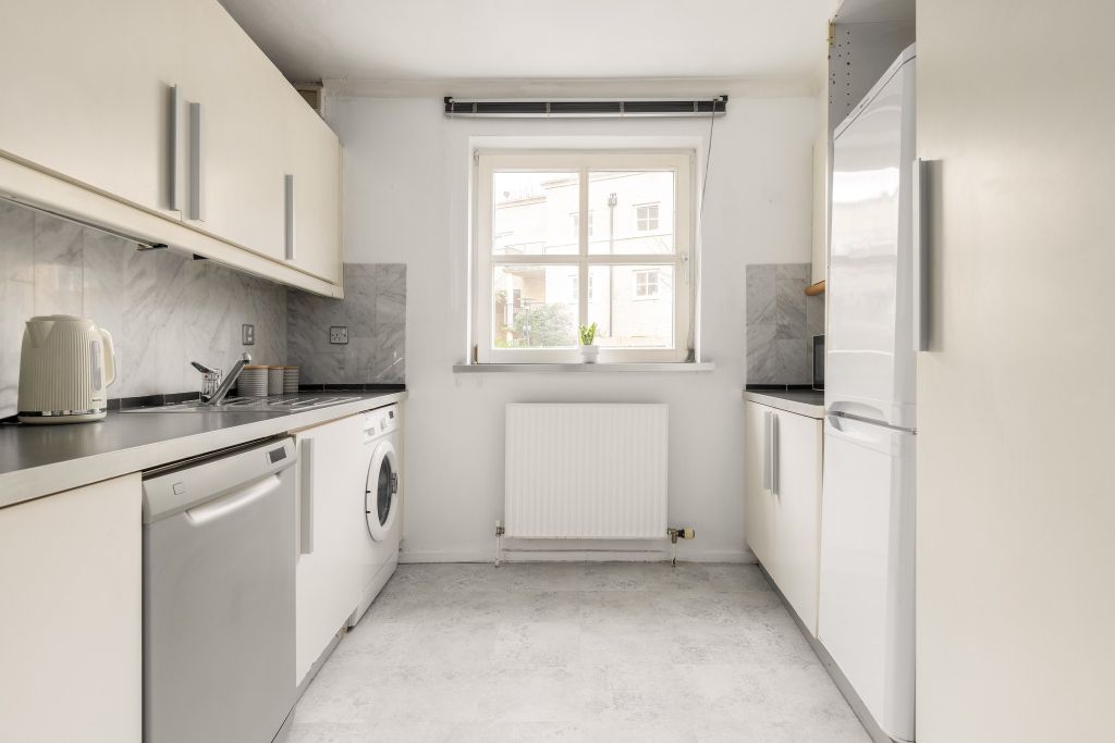 Property photo 2 of 35 Kitchen