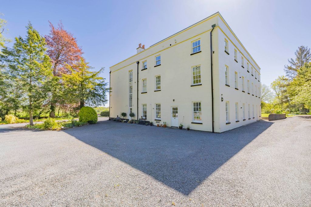 Additional image 23 of 1 bed flat for saleLeaton Hall, Church Lane, Bobbington DY7
