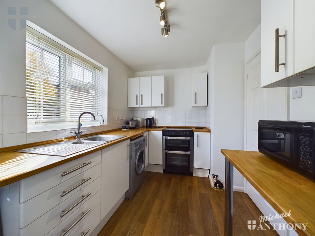 Property photo 3 of 9 Cam02538G0-Pr0102-Still001