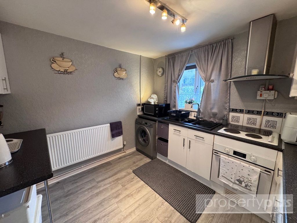 Property photo 3 of 12 Picture No. 09