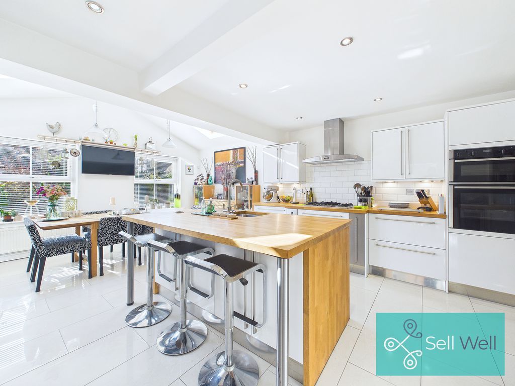 Property photo 2 of 36 Kitchen/Diner