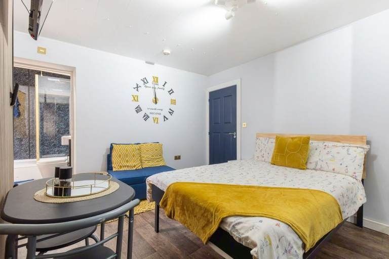 Property photo 3 of 6