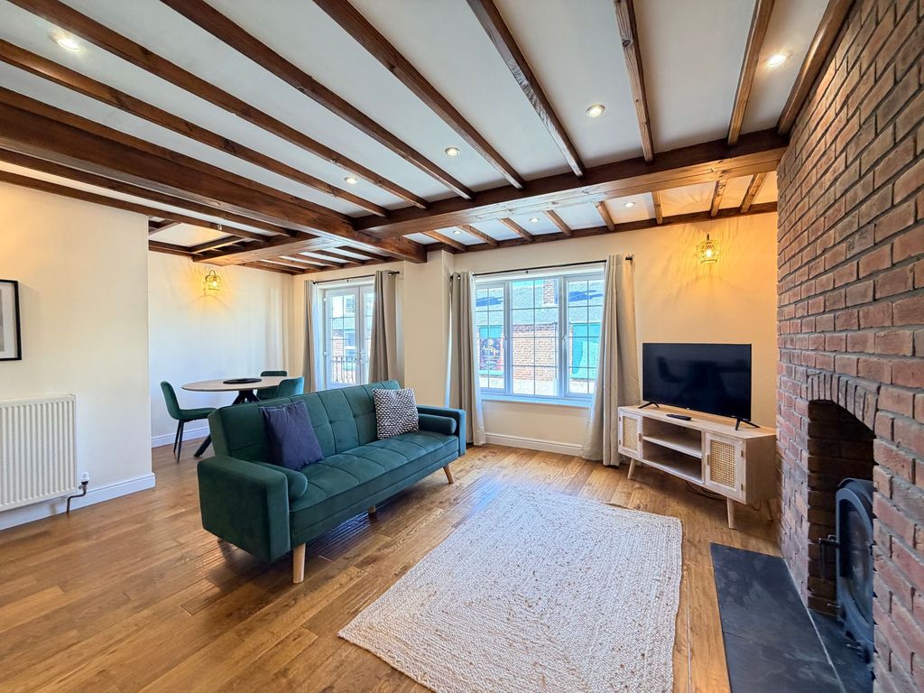 Property photo 3 of 12