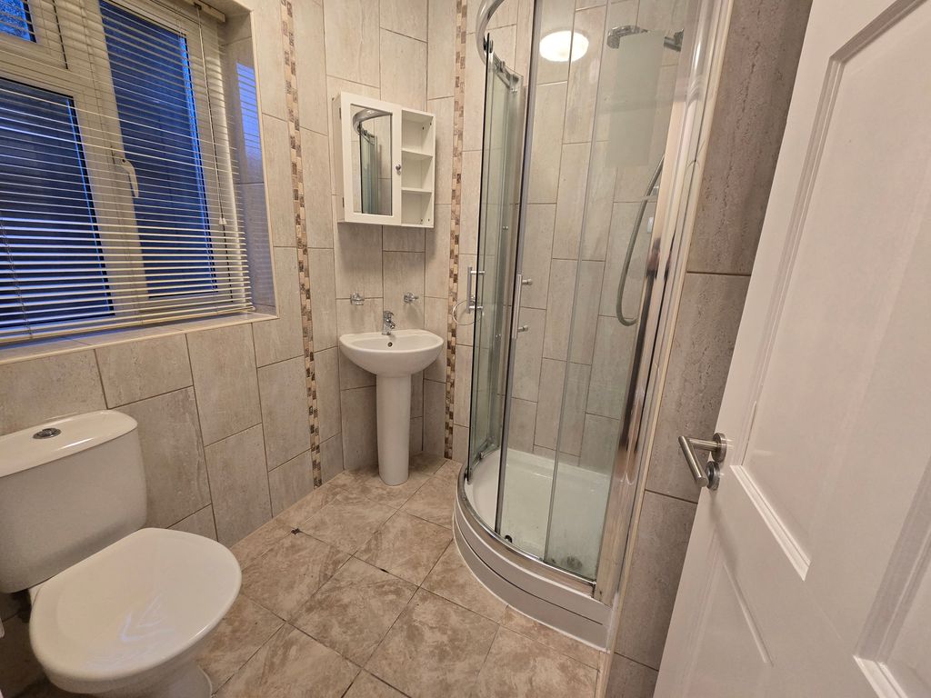 Property photo 3 of 3