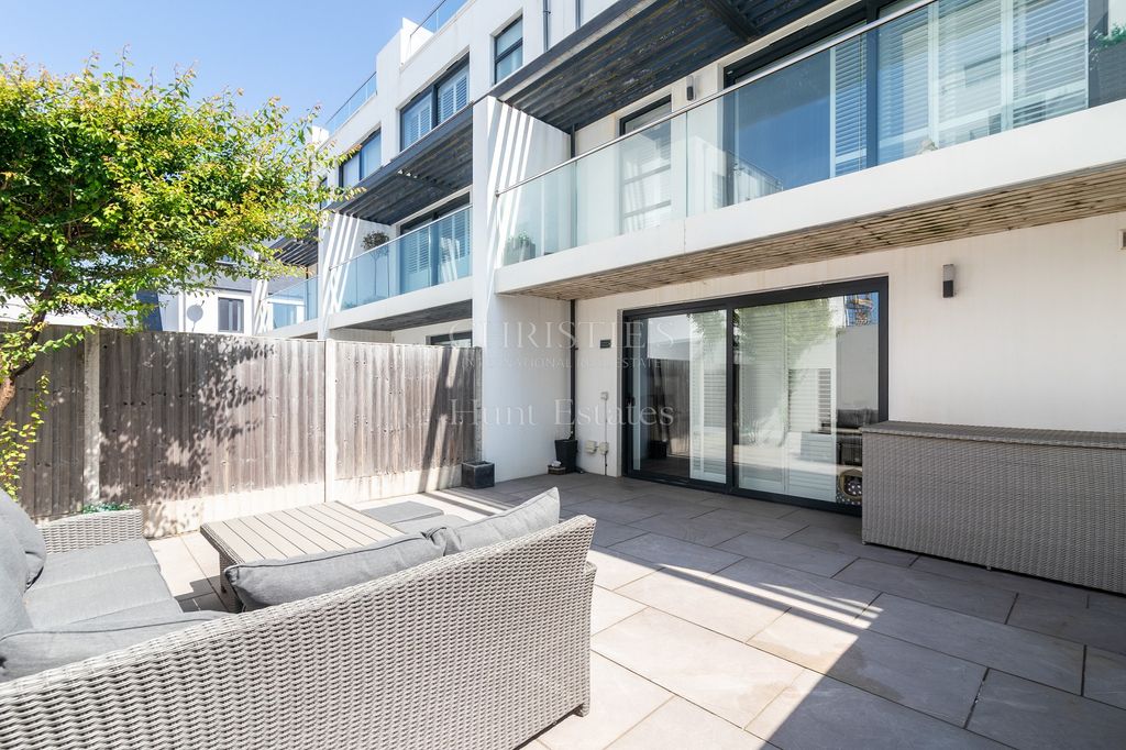 Property photo 3 of 31 Not Specified