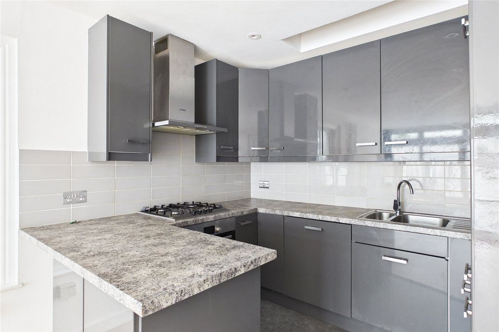 Property photo 3 of 15 Picture No. 25