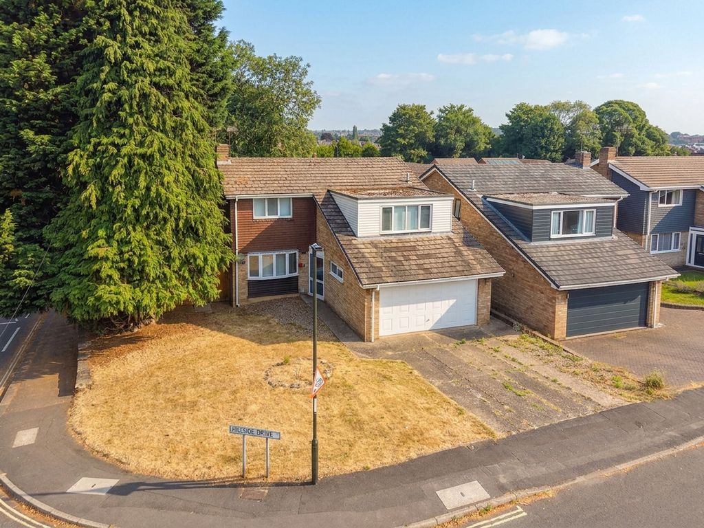 Property photo 1 of 32