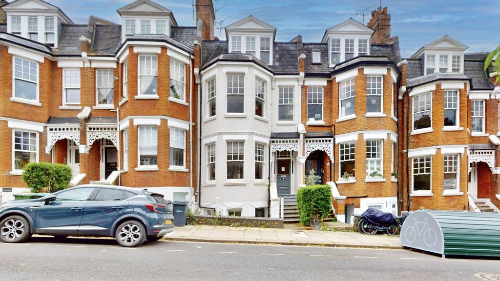 Property photo 2 of 10