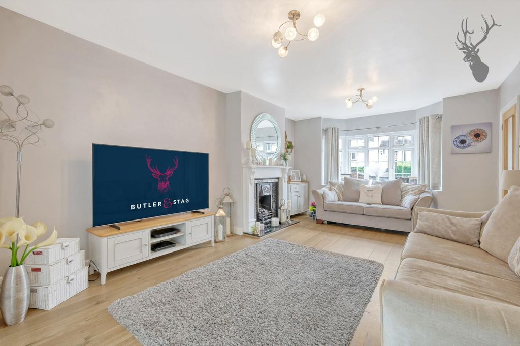 Property photo 3 of 24