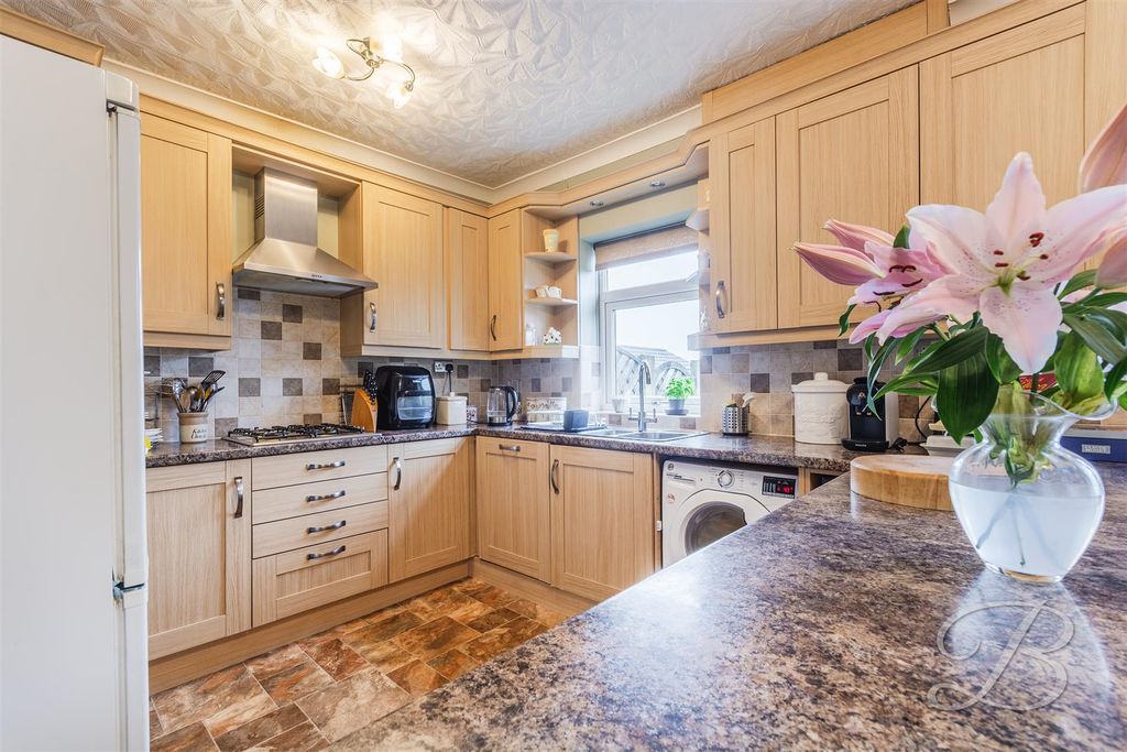 Property photo 2 of 18 Ccltd40.Jpg