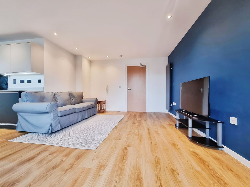 Property photo 3 of 11