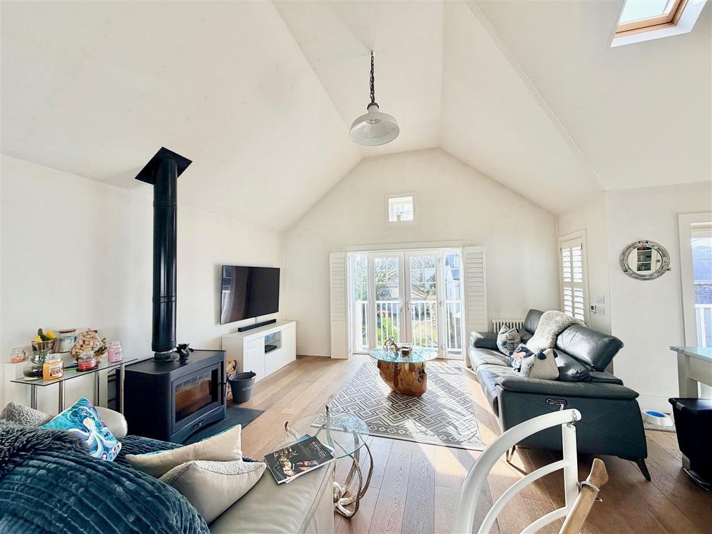 Property photo 3 of 18 Img_2348.Jpeg