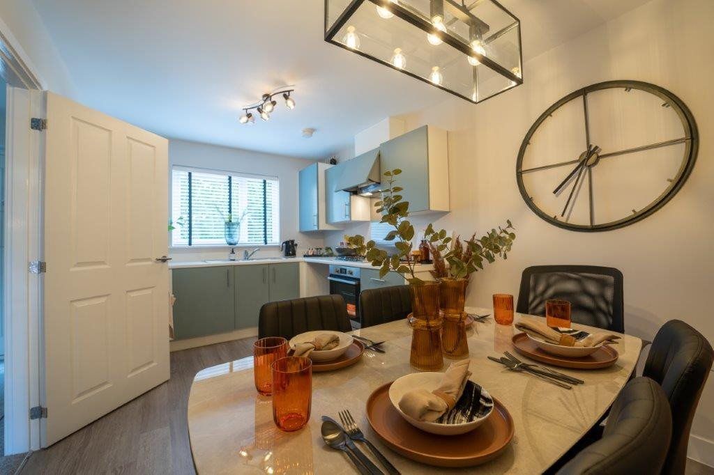 Property photo 3 of 8 Kitchen Diner