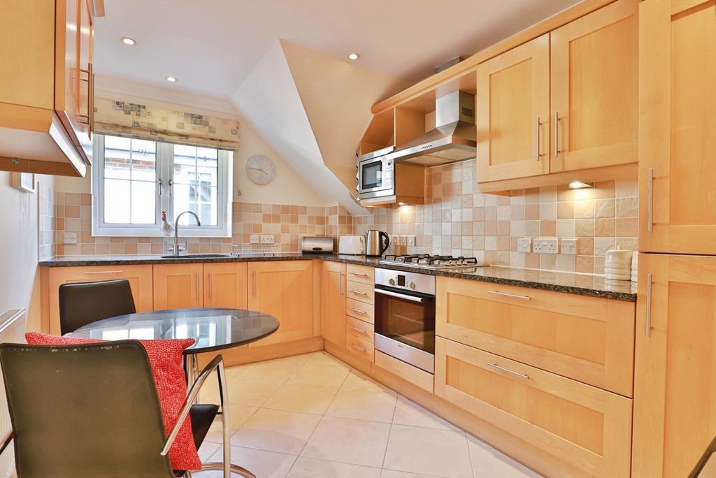 Property photo 3 of 16 Pbox-Img.Jpg