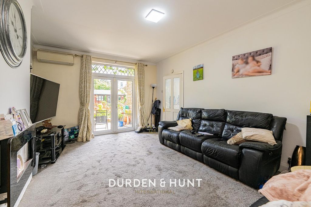 Property photo 3 of 26 Slewins-14.Jpg
