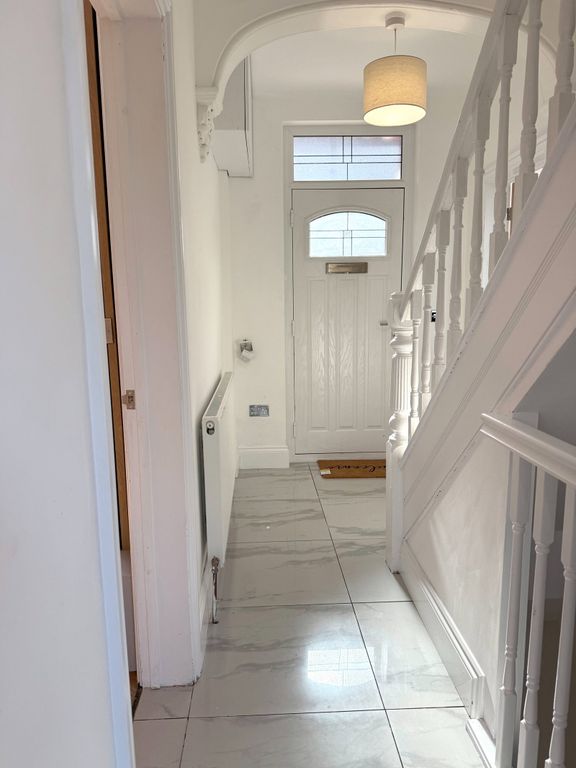 Property photo 2 of 47