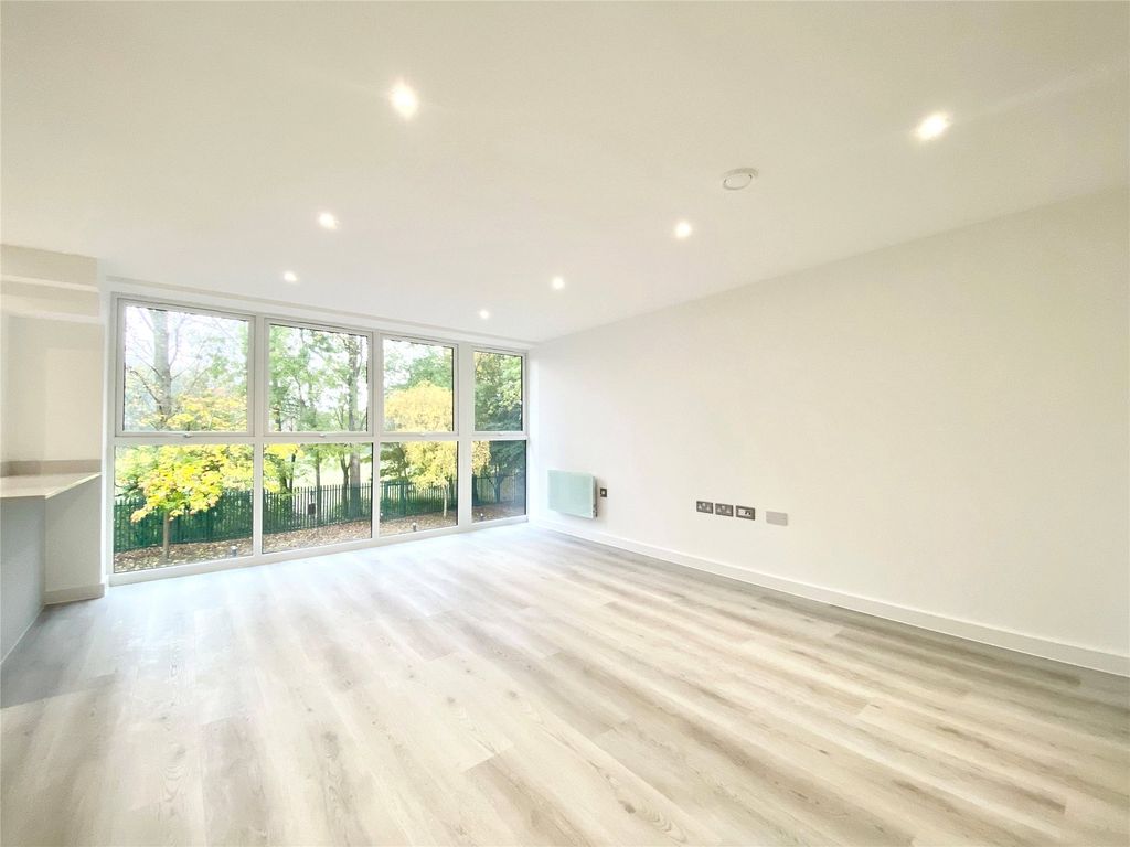 Property photo 3 of 9 Picture No. 02