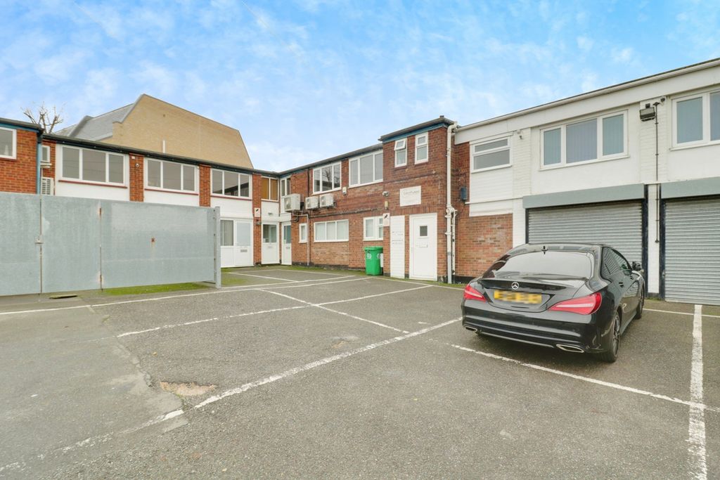 Property photo 1 of 1