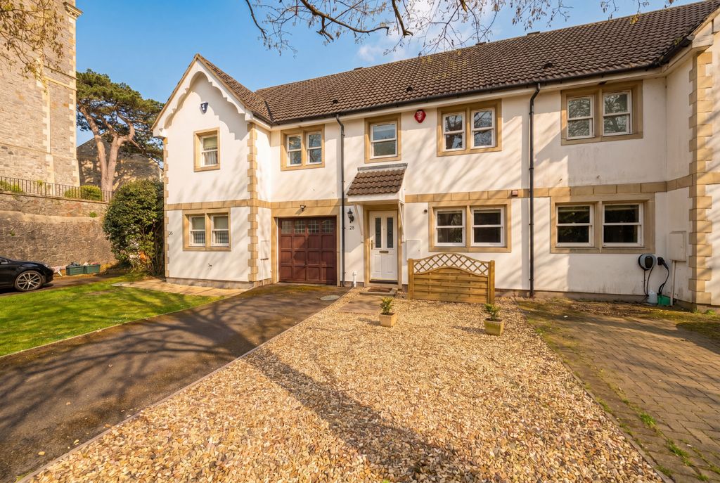 Property photo 1 of 21 2 Bed Terraced House For Sale