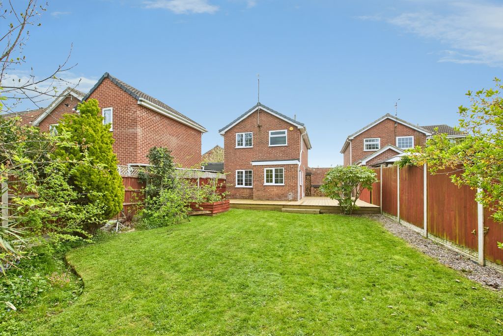 Property photo 2 of 15