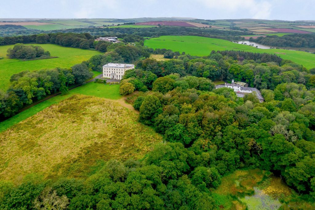 Property photo 1 of 27 Orielton, Pembroke, Pembrokeshire, Wales Sa71 5Ez