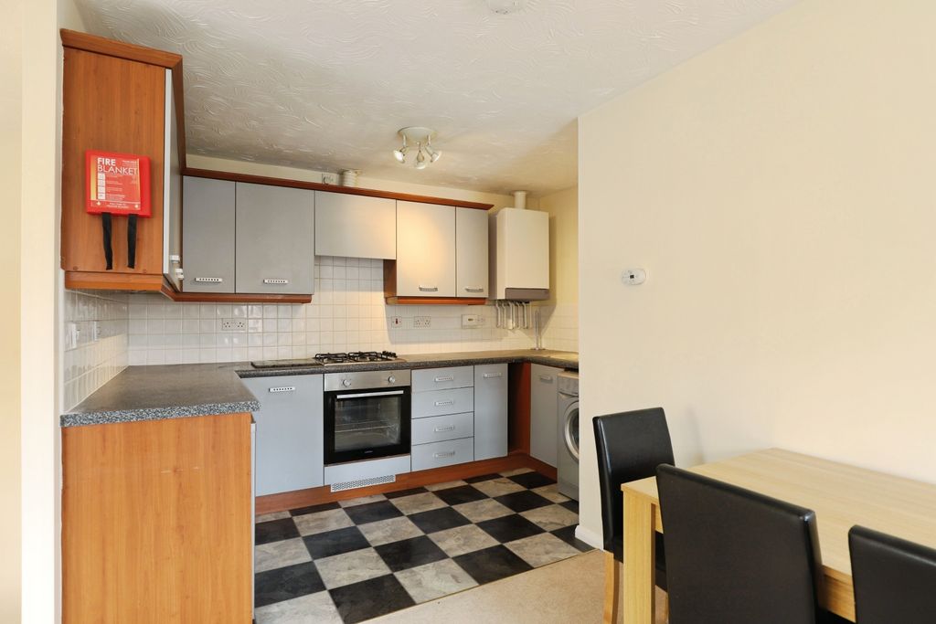 Property photo 2 of 12