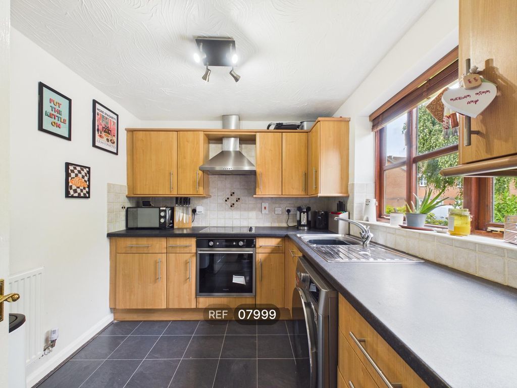 Property photo 2 of 15 Kitchen