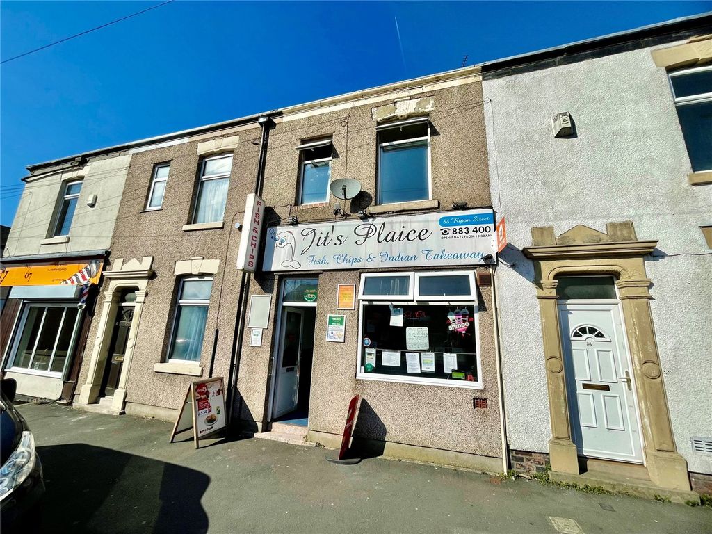 Property photo 1 of 7 Front