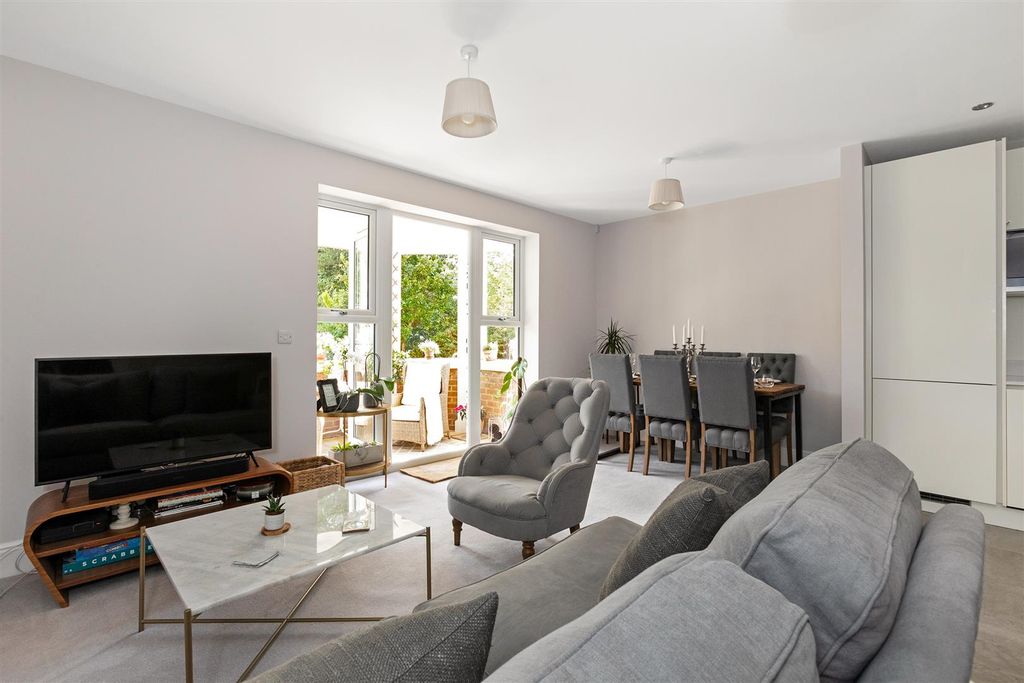 Property photo 2 of 15 Reception Room