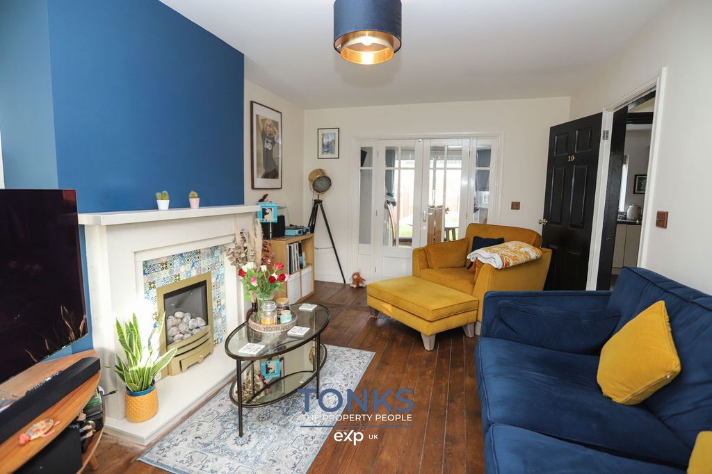 Property photo 3 of 22