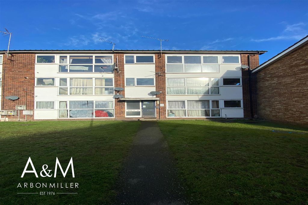 Property photo 1 of 7 61 St.Jpg