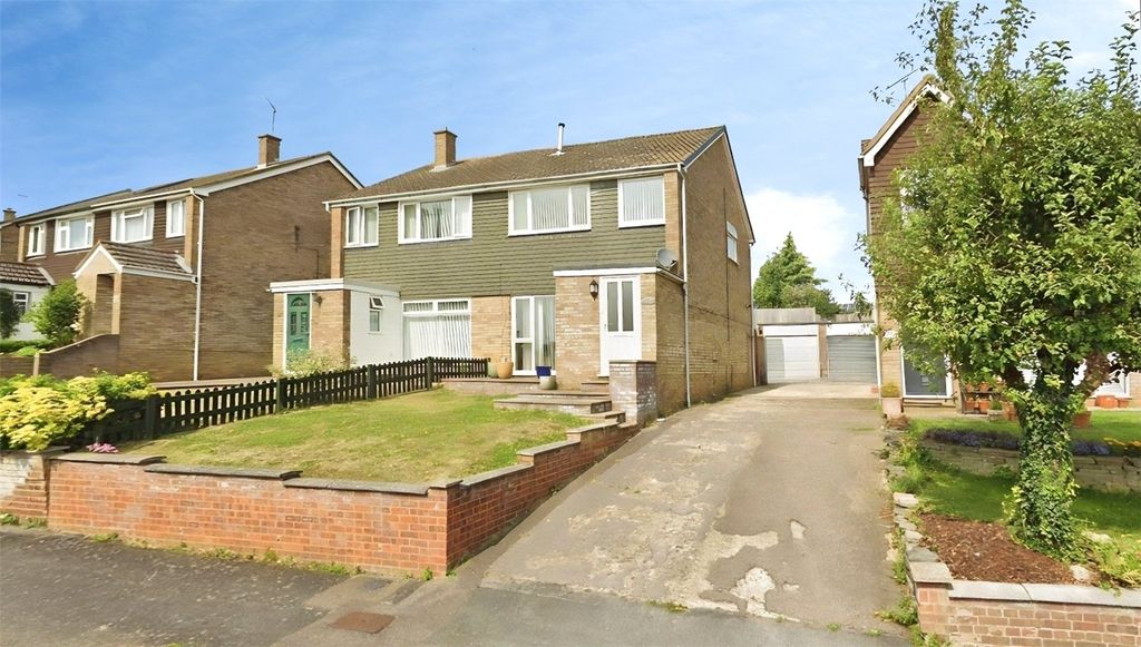Property photo 1 of 3 Picture No. 02