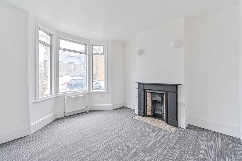 Property photo 2 of 43