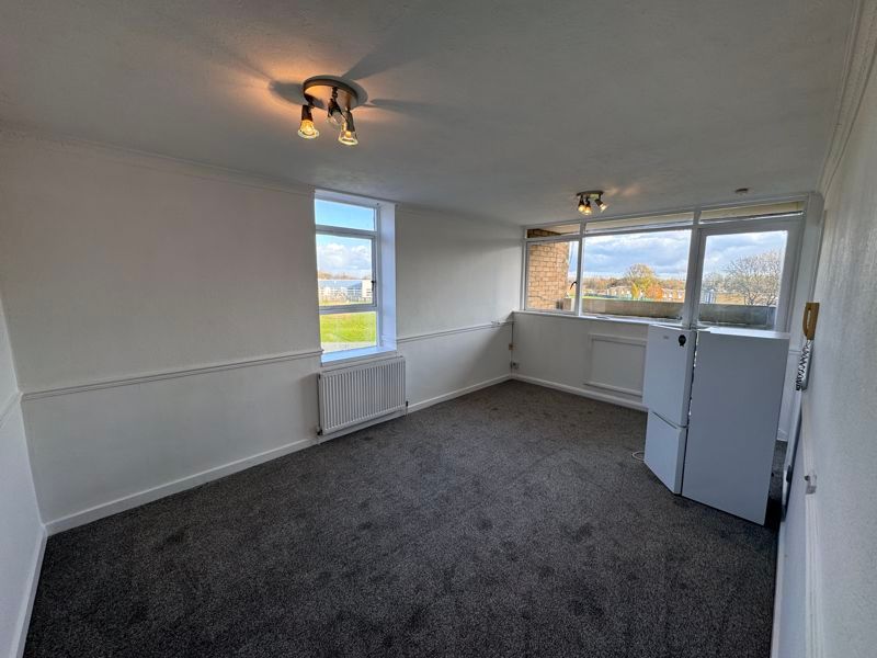 Property photo 3 of 9 Photo 3