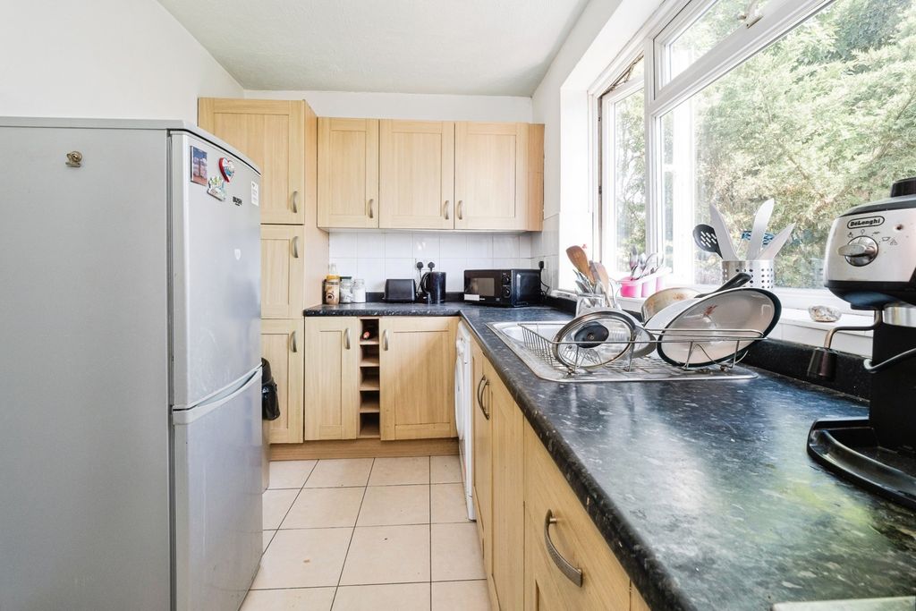 Property photo 3 of 20 Pbox-Img.Jpg