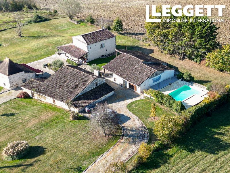 Property photo 1 of 10